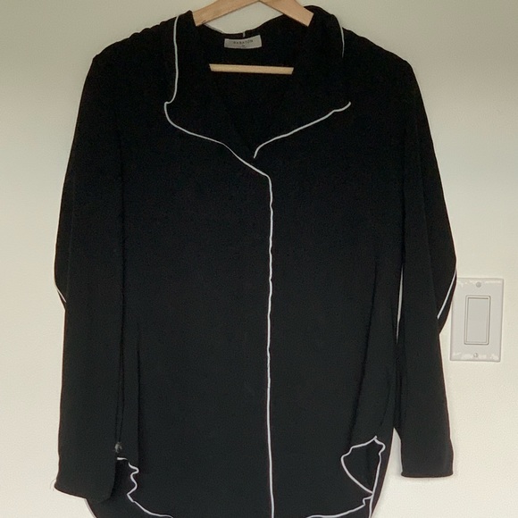 Aritzia Rena Blouse - Picture 1 of 1
